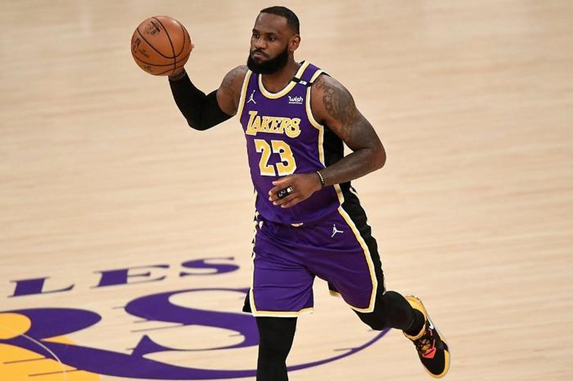 今夜多伦多猛龙调整名单以备NBA总决赛，绝杀压哨环节打磨，悬念犹存，赛程密集仍需轮换的简单介绍-开云真人平台